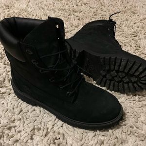 black waterproof timberland